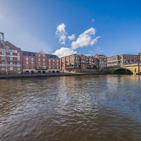 Woodsmill Quay Riverside Apartment - Heart Of York Eksteriør billede
